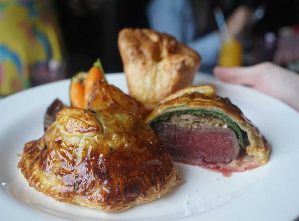beef wellington dish